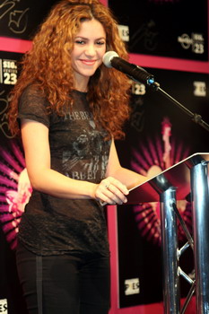 shakira.jpg