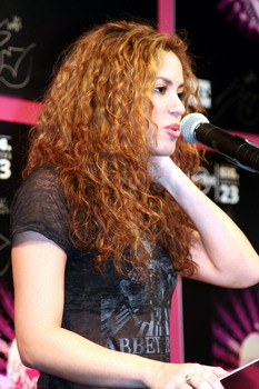 shakira.jpg